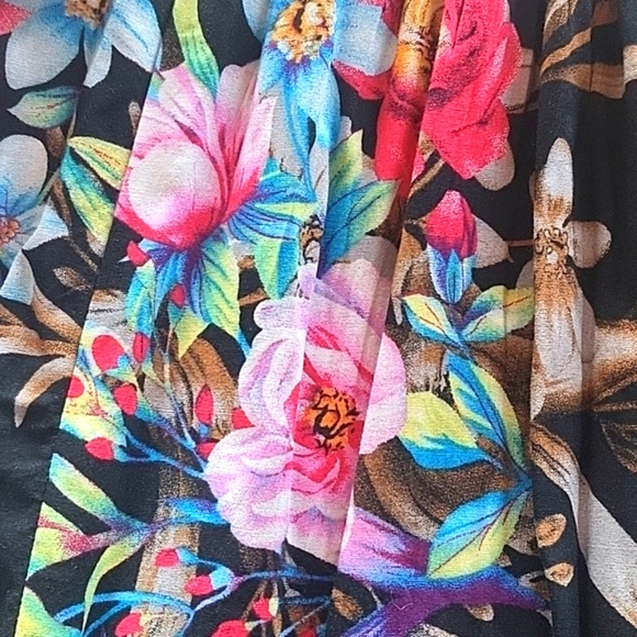 Isabelle Dunlop Floral Jumper - Picture 4 of 4